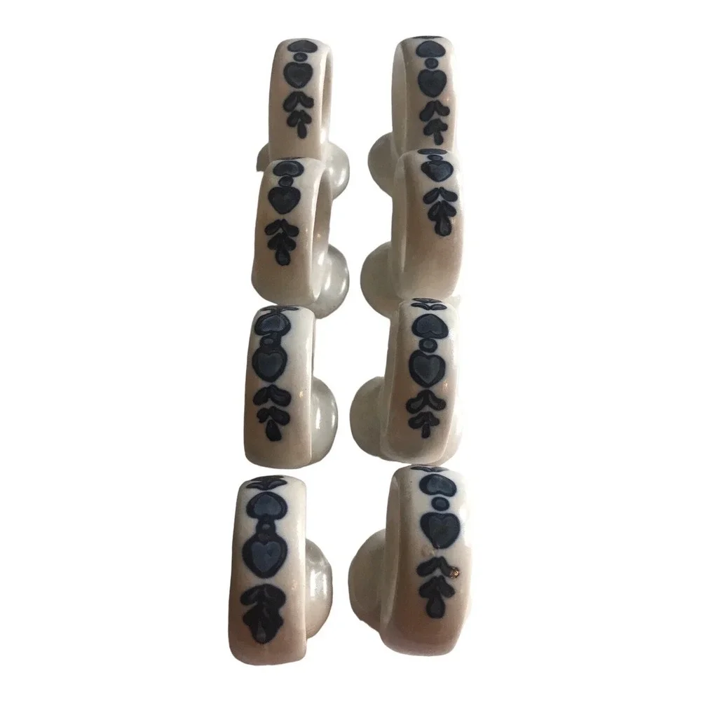 Pfaltzgraff Yorktowne Footed Napkin Rings Blue Hearts‎ set of 8